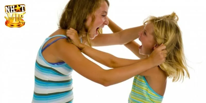 Mơ Thấy Mình Bị Đánh - Giải Mã Điềm Báo Và Con Số Lô Đề Nằm mơ thấy mình bị đánh chơi con lô đề nào ăn tiền?