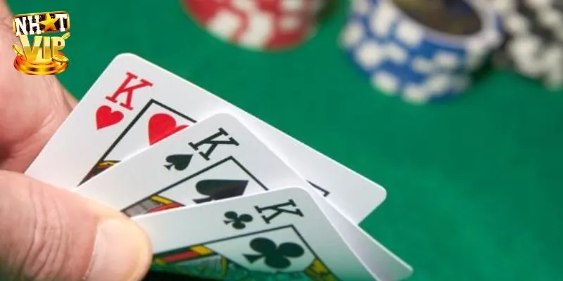Bài 3 Lá - Nhatvip Bật Mí Cách Chơi Siêu Đơn Giản Cho Newbie Mách bạn mẹo đánh bài 3 lá ăn thưởng khủng